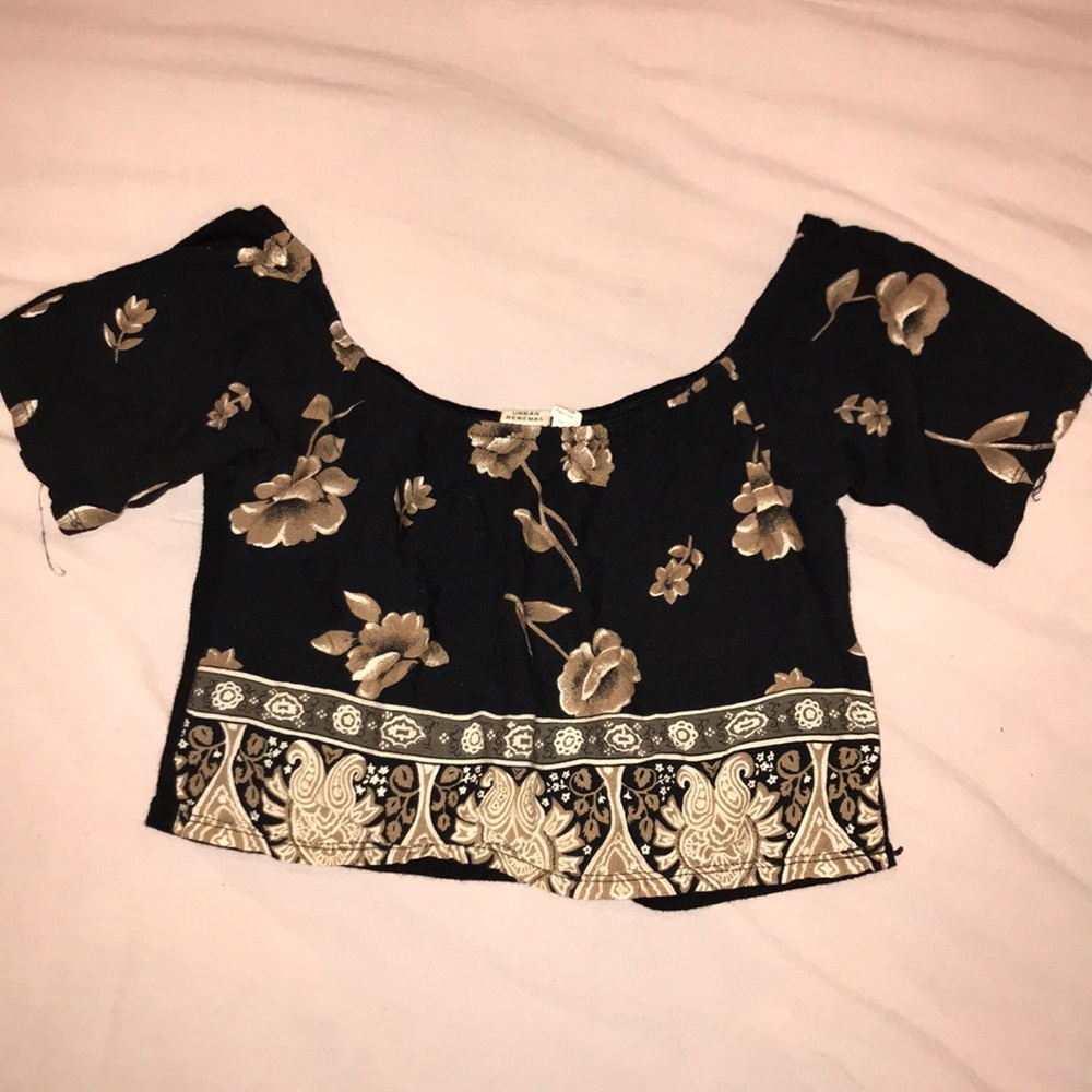 URBAN RENEWAL FLORAL CROP TOP